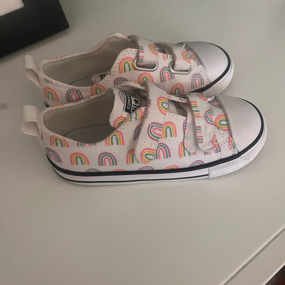 BRAND NEW w/o tags rainbow converse toddler size 10